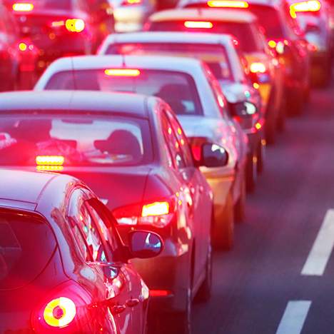 Heavy traffic, one of the factors that can contribute to aggressive driving accidents