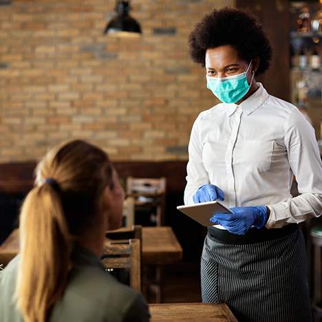 Masked cafe worker taking order from unmasked patron - can you sue someone for giving you COVID?