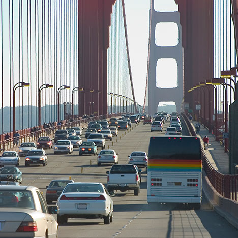 Traffic at day on the Golden Gate Bridge - how bad is San Francisco traffic?