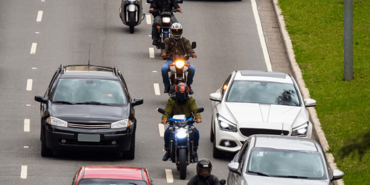 motorcycle-lane-splitting