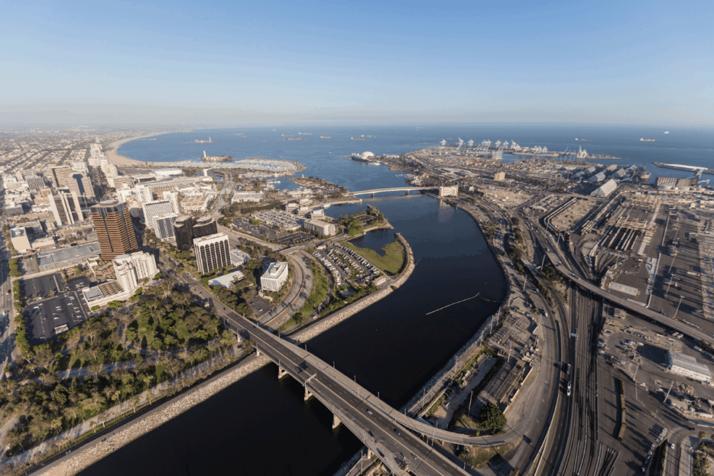 don't-let-a-crash-sink-your-plans—hire-a-car-accident-lawyer-in-long-beach