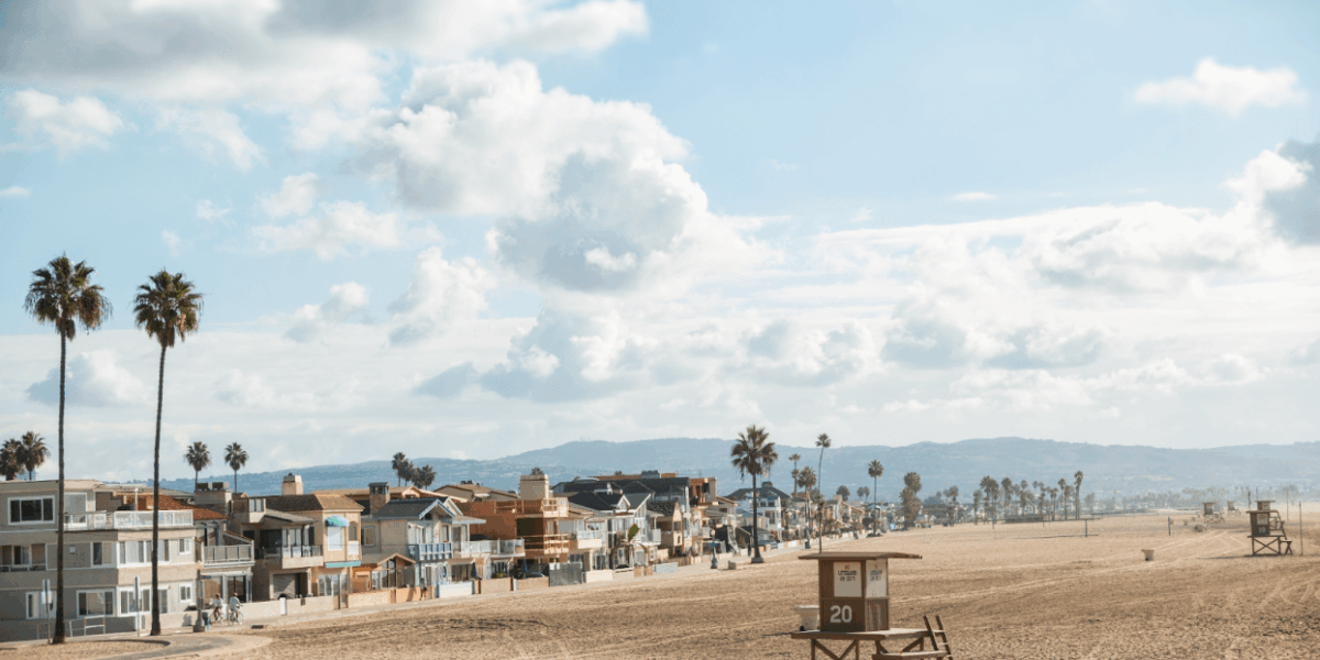wrecked-on-the-coast?-call-an-accident-lawyer-newport-beach-before-the-tide-turns