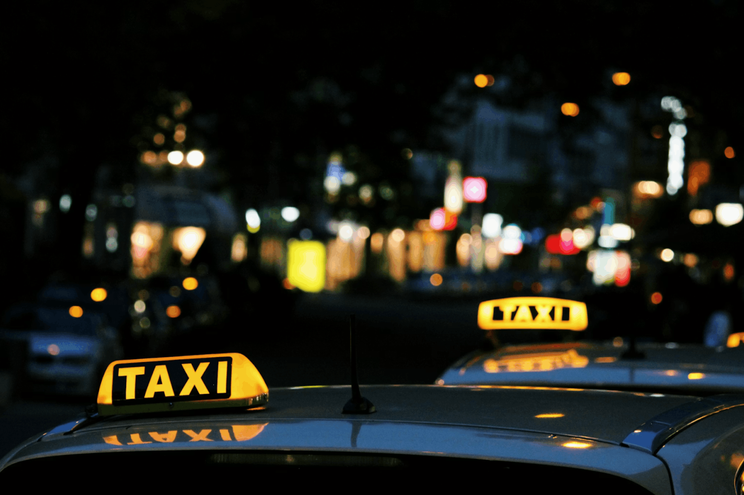 taxi-or-ride-share:-where-are-you-safer-on-the-road?