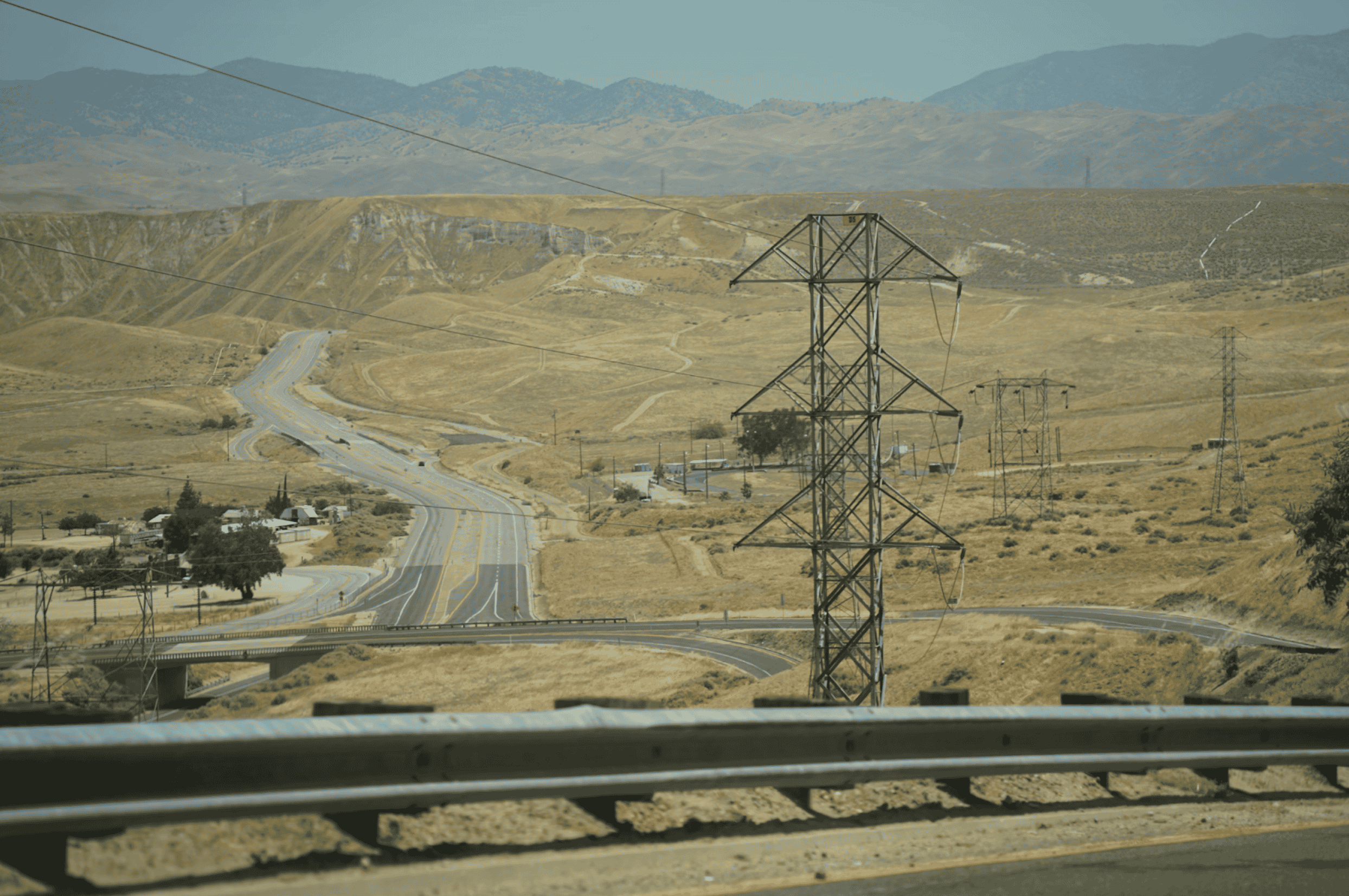 the-bakersfield-sound-of-justice:-how-a-bakersfield-injury-lawyer-harmonizes-your-claim